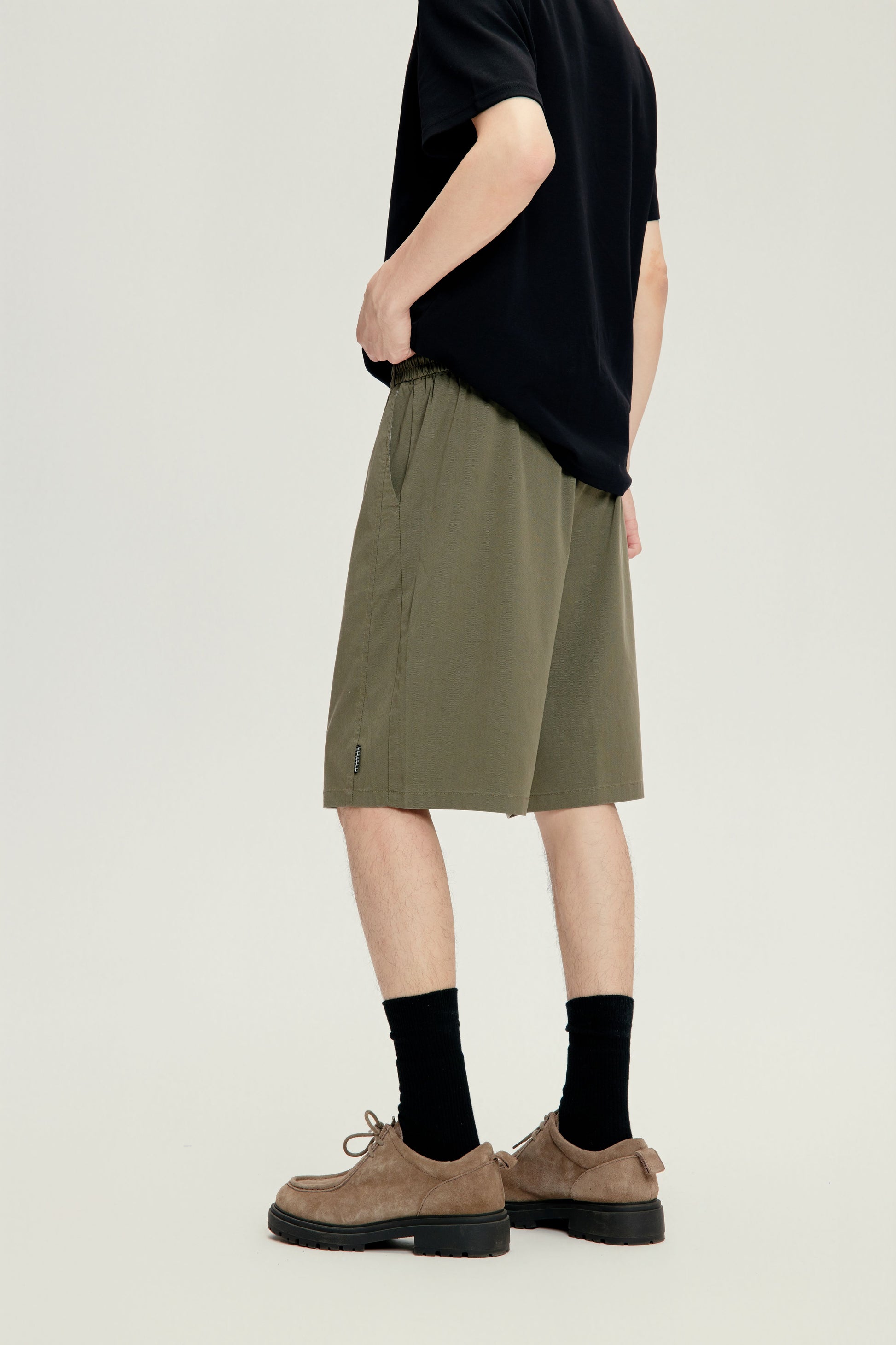 Men's Casual Shorts - 16K1036 - Army Green image 1